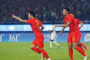 亿万28-亚运队满怀期待PK李刚仁 陶强龙：想感受也想较量