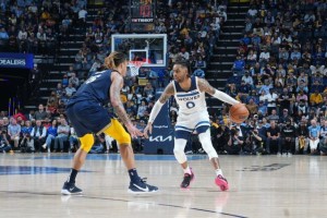 亿万28下载-拉塞尔期待搭档戈贝尔 豪言新赛季将赢下60胜